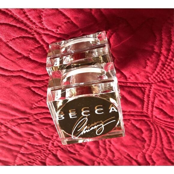 BECCA + Chrissy Teigen - NWOT Glow Powder/Loose Highlighter in Cinnamon Sugar - Picture 15 of 15